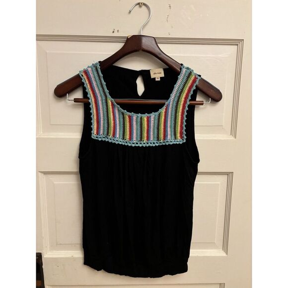Ella Tops - Ella Moss Black Crocheted‎ Tank Size XS